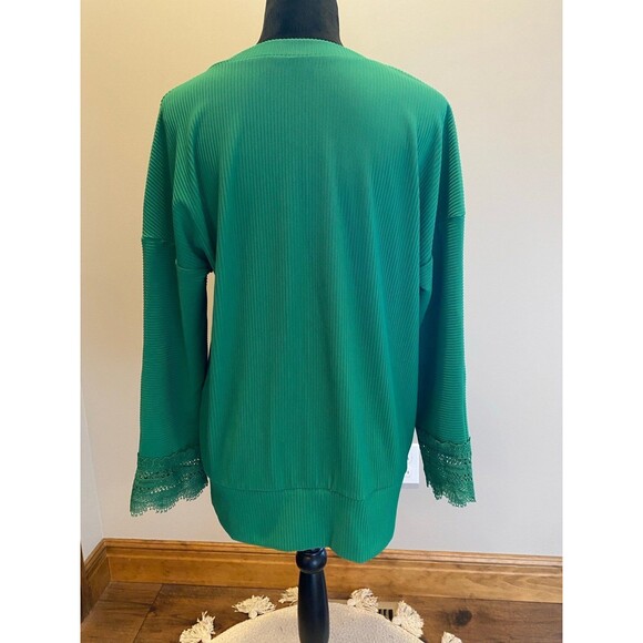 Trendy Queen Blouse Emerald Green Woman’s Size Large Blouse w/ Lace Dressy - Picture 6 of 12